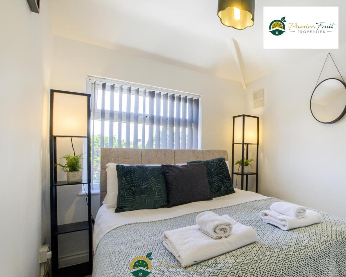 3 Bedroom Coventry House By Passionfruitproperties With Free Wi-Fi, Large Garden And Driveway - 52Nrc Exterior foto