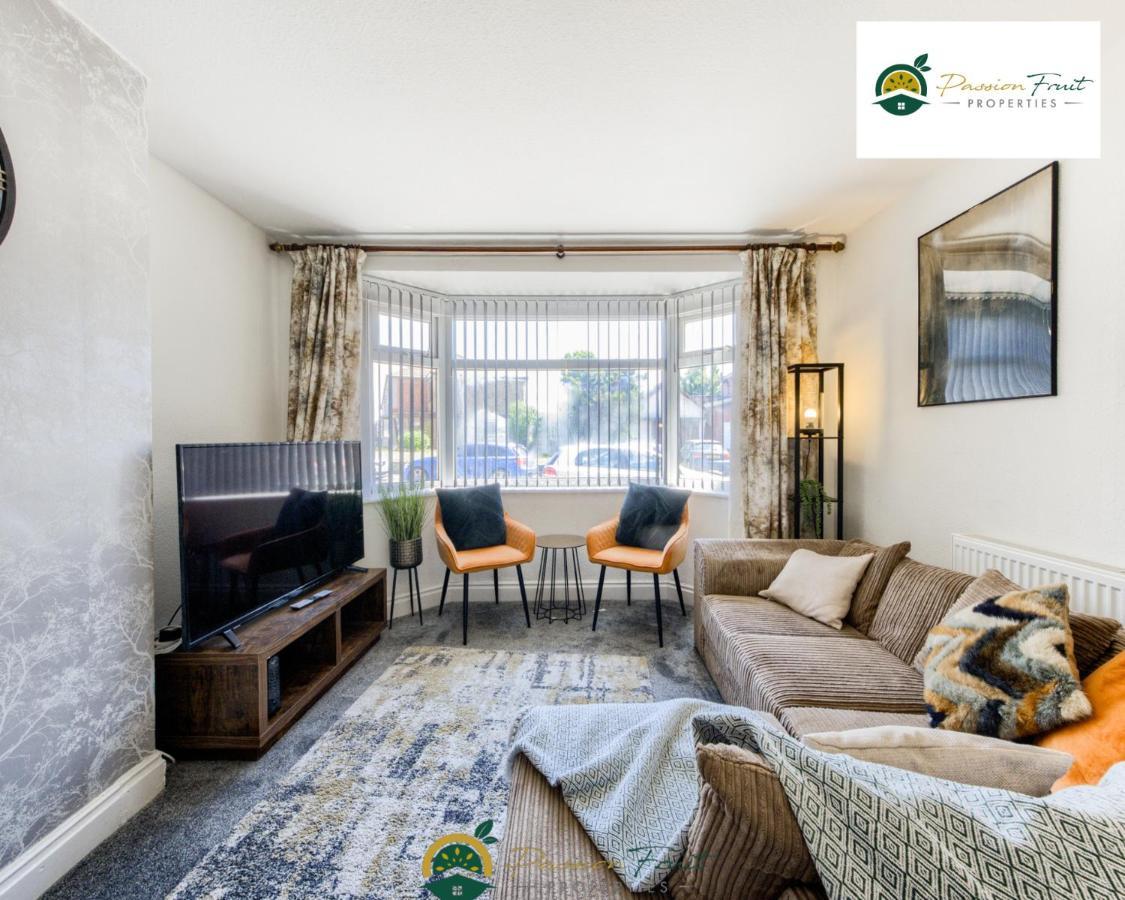 3 Bedroom Coventry House By Passionfruitproperties With Free Wi-Fi, Large Garden And Driveway - 52Nrc Exterior foto