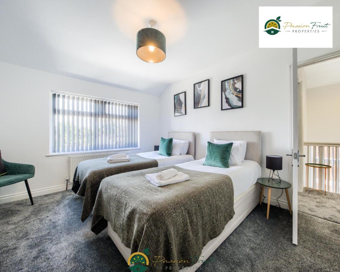 3 Bedroom Coventry House By Passionfruitproperties With Free Wi-Fi, Large Garden And Driveway - 52Nrc Exterior foto